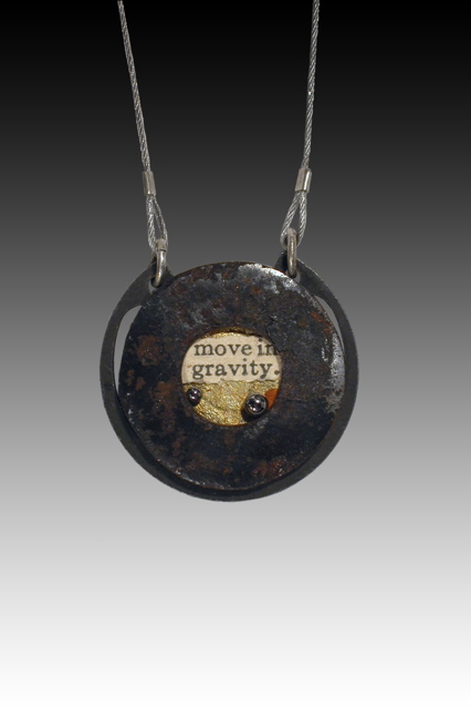 Magnet Necklace: Move In Gravity